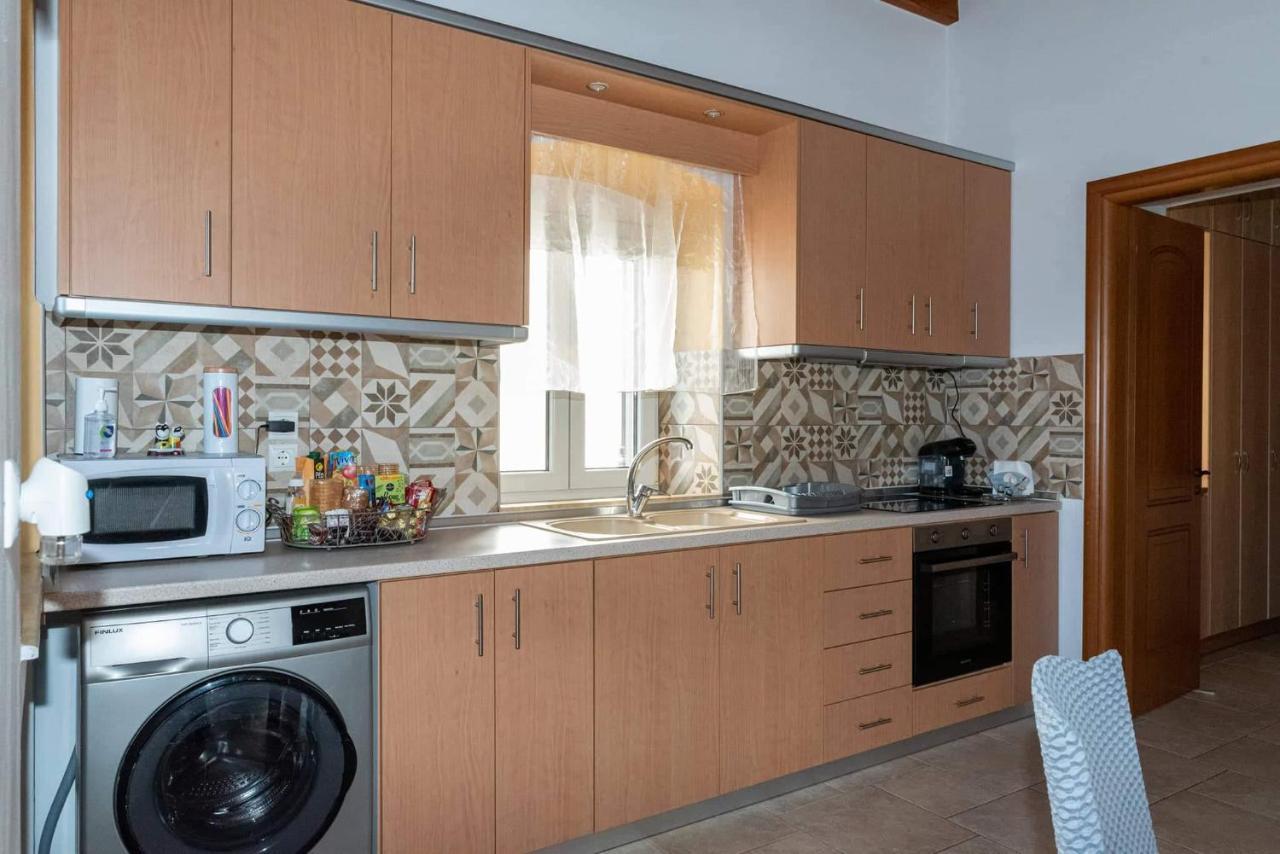 Sette Venti Apartment Agia Marina  Exterior photo