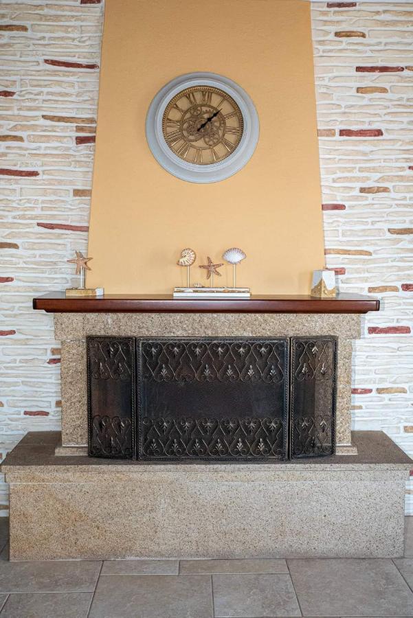 Sette Venti Apartment Agia Marina  Exterior photo